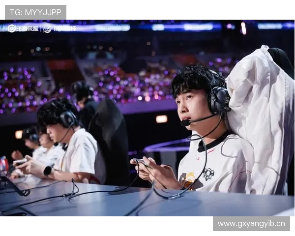 亚冠赛场风云再起豪强对决引爆激情各队全力冲击荣耀巅峰之战开启 亚冠赛场风云再起豪强对决引爆激情各队全力冲击荣耀巅峰之战开启